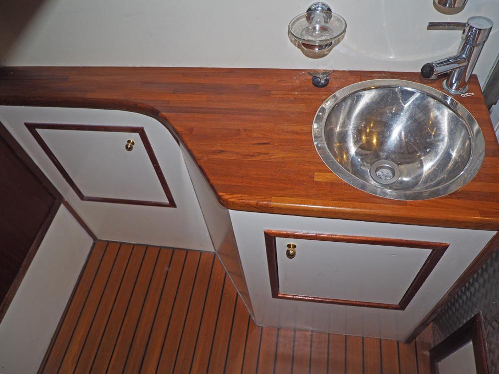 Stuurhuis, Accommodatie